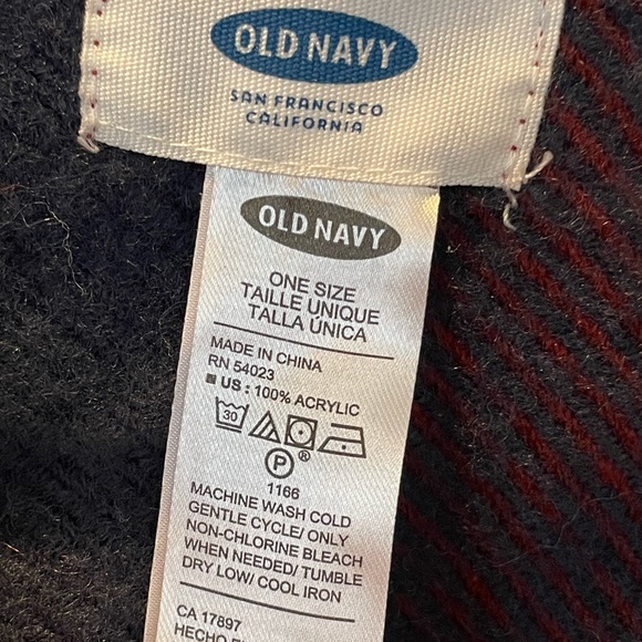 Old Navy Blanket Poncho one size - Picture 3 of 5